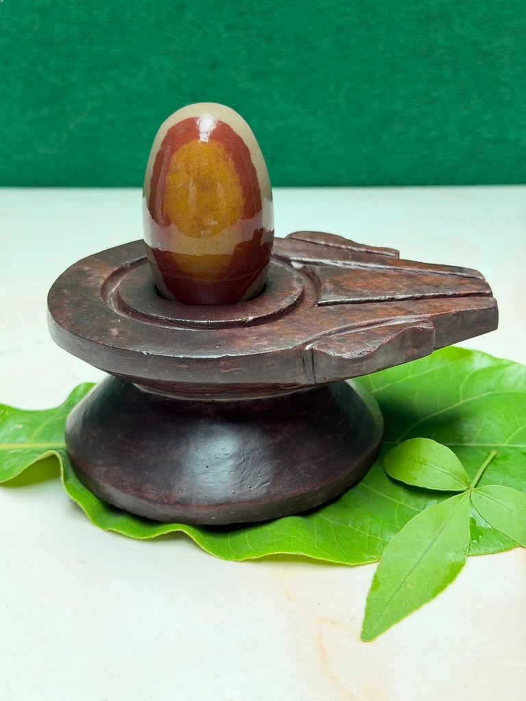 Divya Chamatkari Mahakal Narmadeshwar Shivling with Narmada stone jaladhari || 2.5 Inch shivling 5 inch jaladhari ||